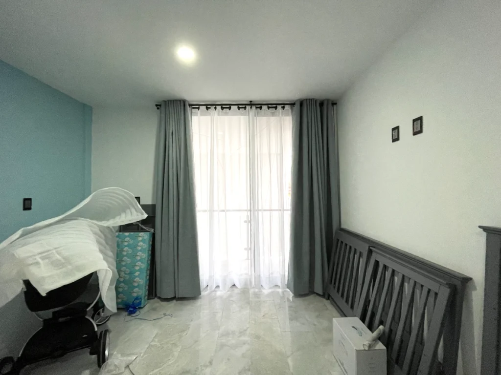 Cortinas hechas a la medida de ojillos